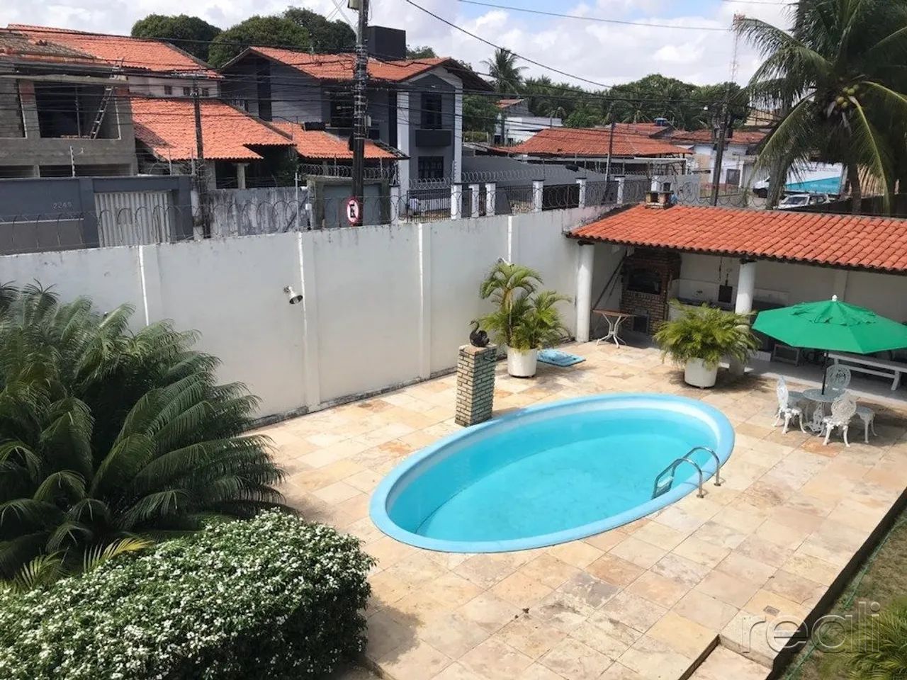 Casa no Parque Manibura - 477 m², 04 Quartos.
