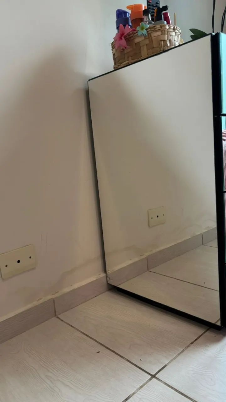 Cômoda Espelhada Tok&Stok com 4 Gavetas - Foto 4