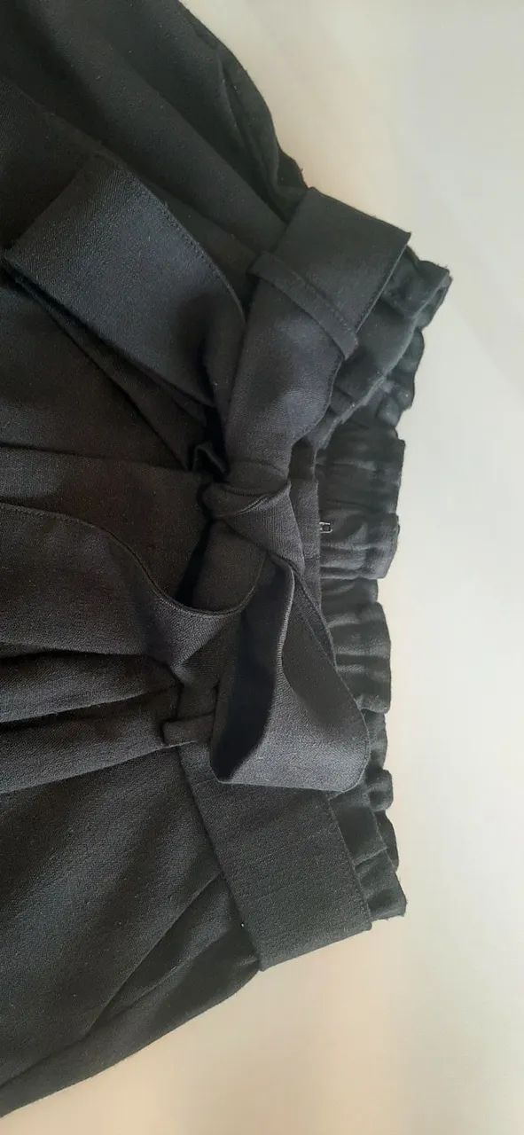2 shorts alfaiataria de linho caqui e preto - Foto 2