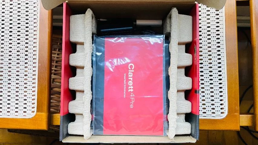 Interface Áudio Focusrite Clarett 4pre Thunderbolt Pré Isa - Foto 4