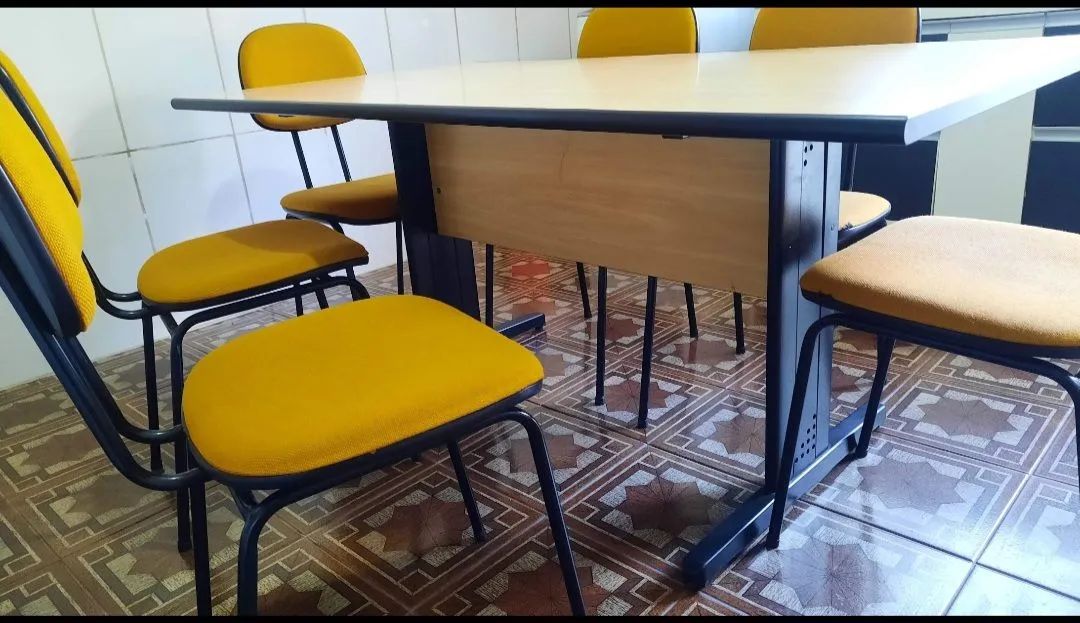 Mesa com 6 cadeiras  - Foto 3