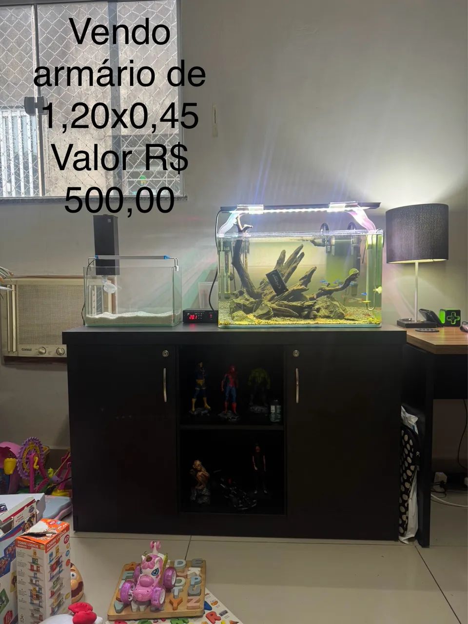 Vendo armário 
