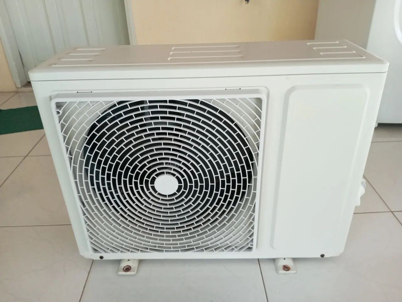  Ar-Condicionado Split Techfrio 12.000 BTUs 220V - Funcionando Perfeitamente - Foto 2