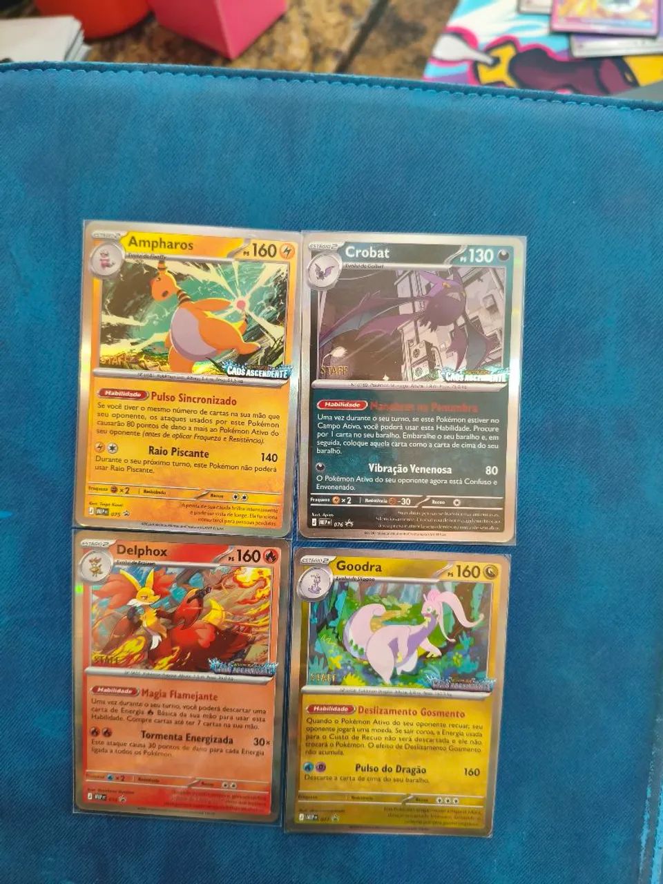Kit de Cartas Staff - Caos Ascendente Pokémon TCG