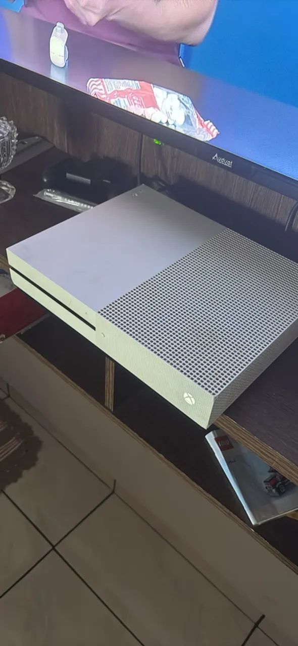 Xbox One s 1tb 