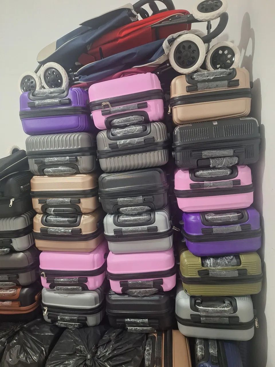 Mala  e carinho  para fazer  compras  - Foto 2