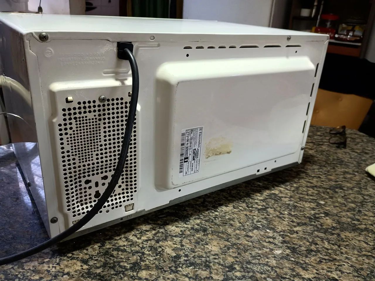 Microondas Eletrolux 31 litros  - Foto 4