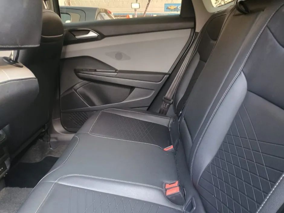 Volkswagen Taos Comfortline 1.4 250 TSI Flex Aut., foto 9 de 9