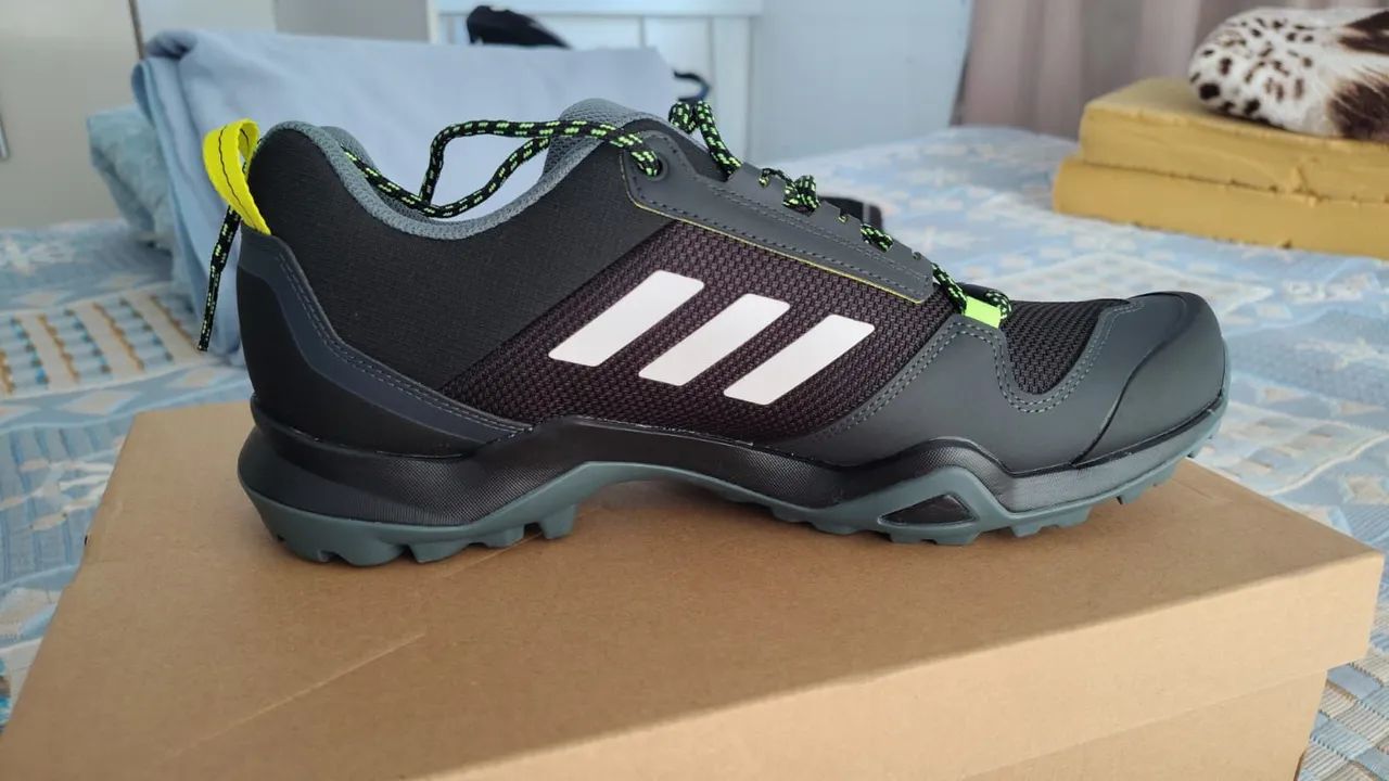 Tênis Adidas terrex - Foto 2