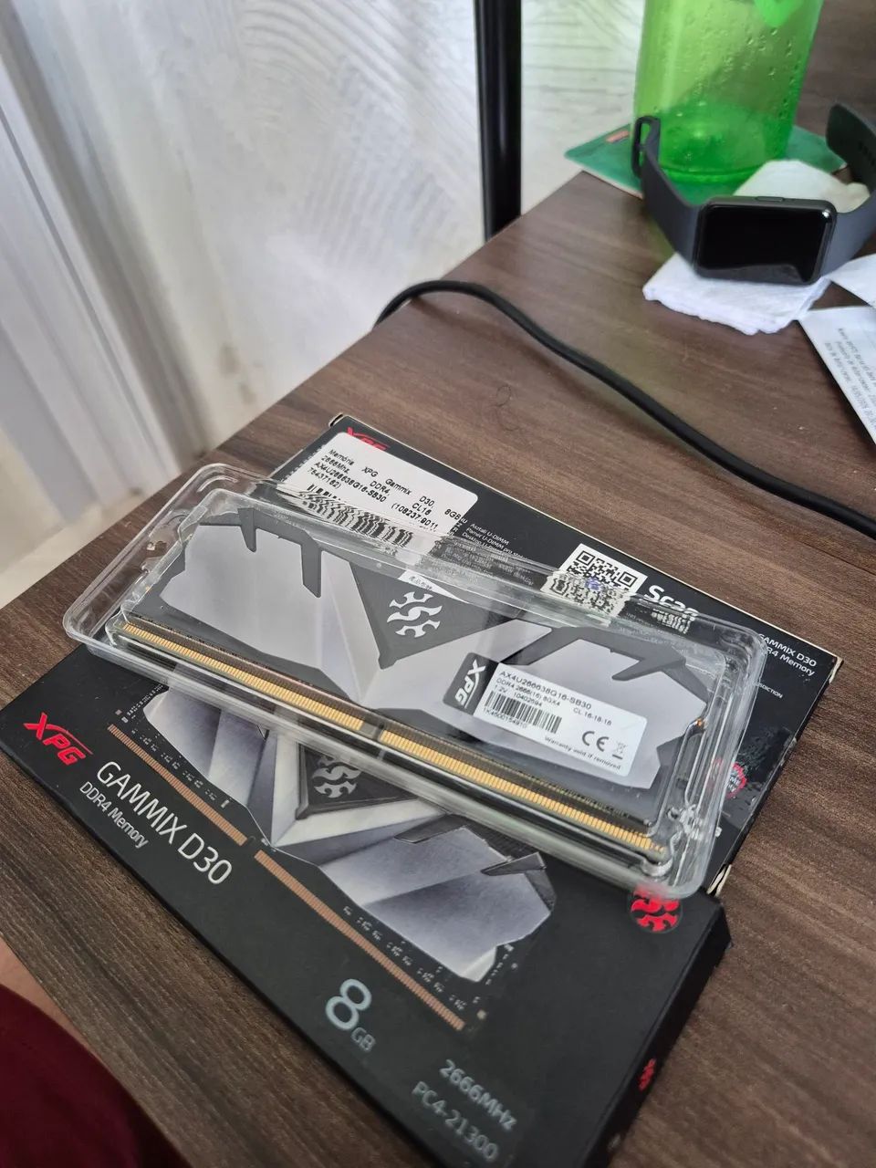 Memórias DDR4 8GB 2666MHz praticamente zeradas - Memória RAM