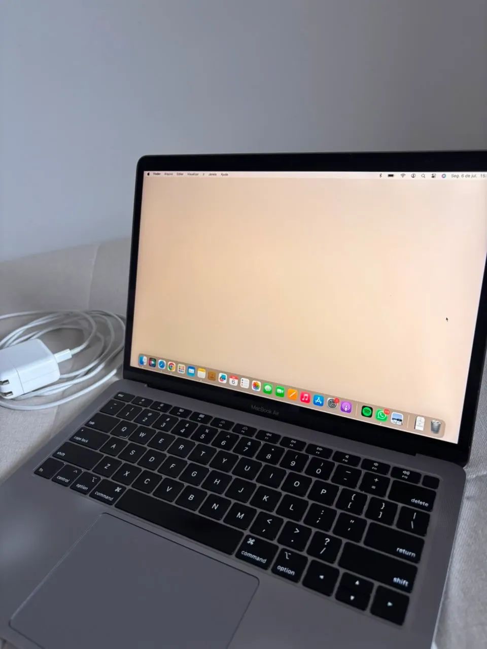 MacBook 13