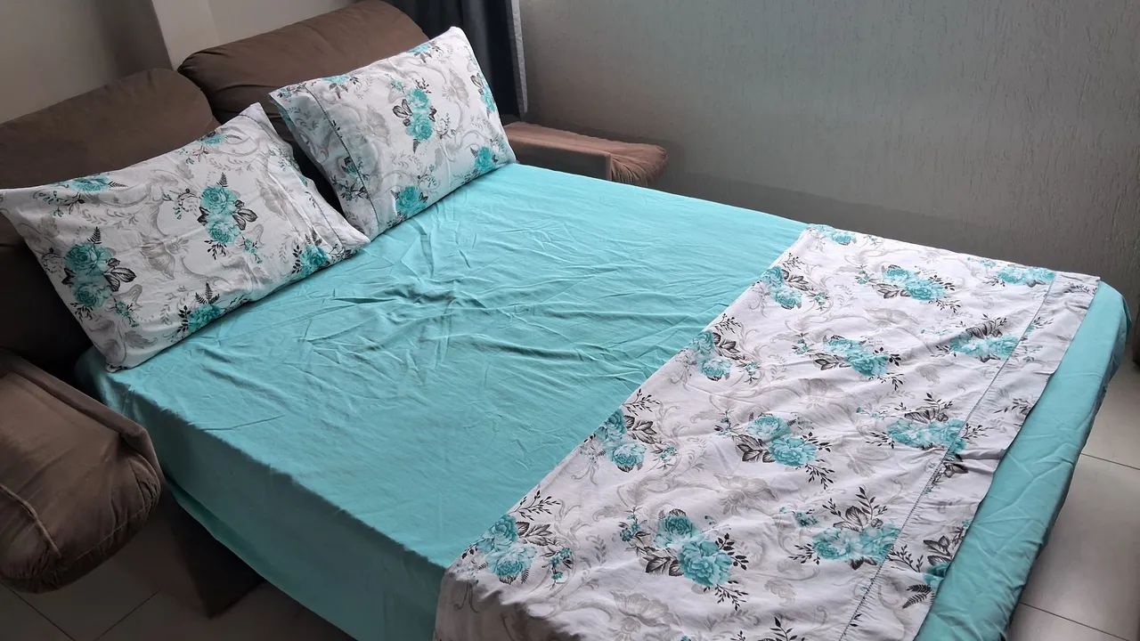 Sofá cama articulado para casal