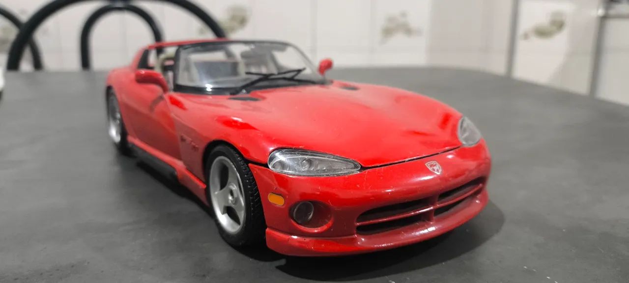Dodge Viper RT/10, marca Burago (escala 1:18)
