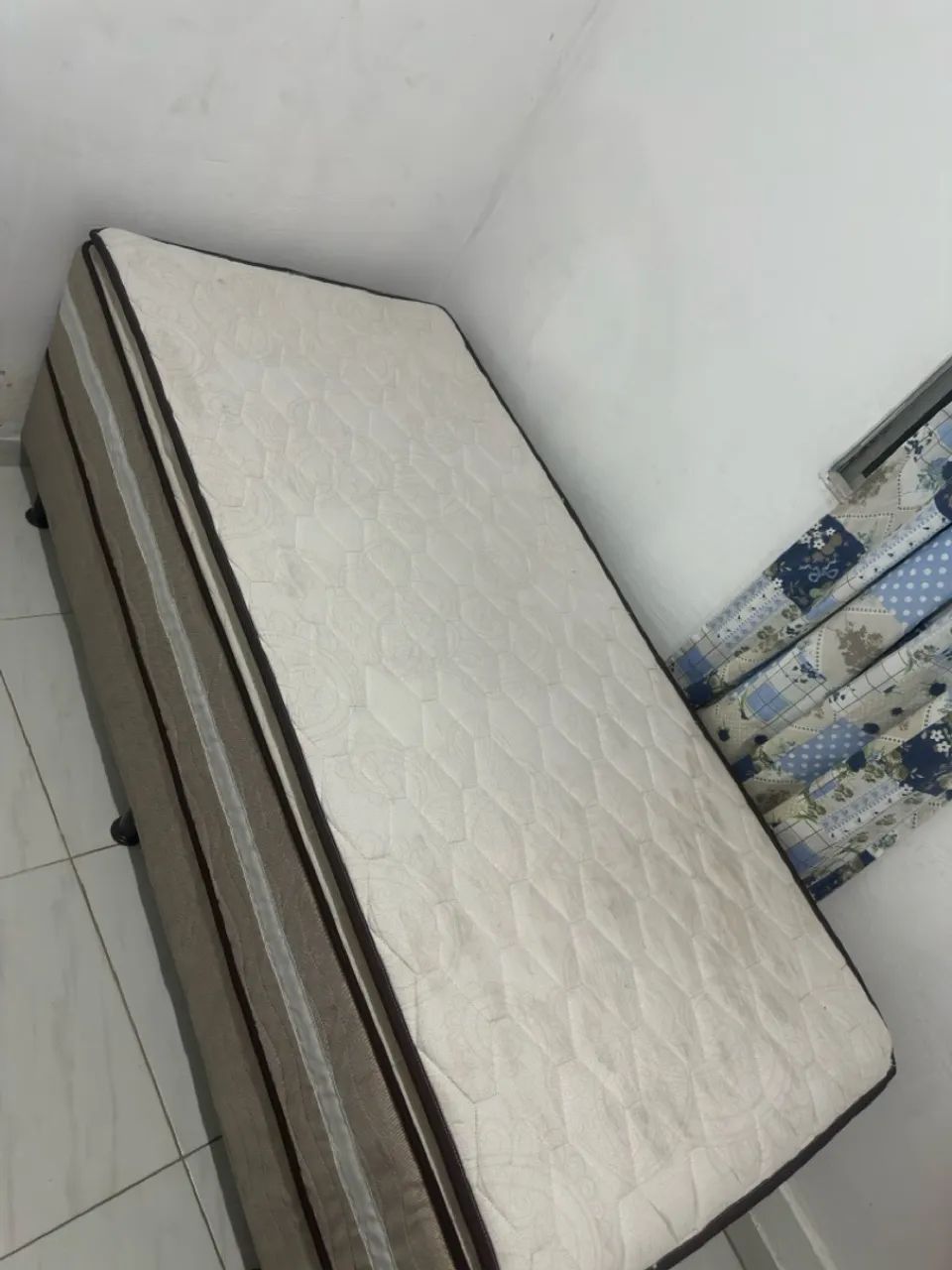 Cama de Solteiro - Pouco Tempo de Uso ? - Foto 2