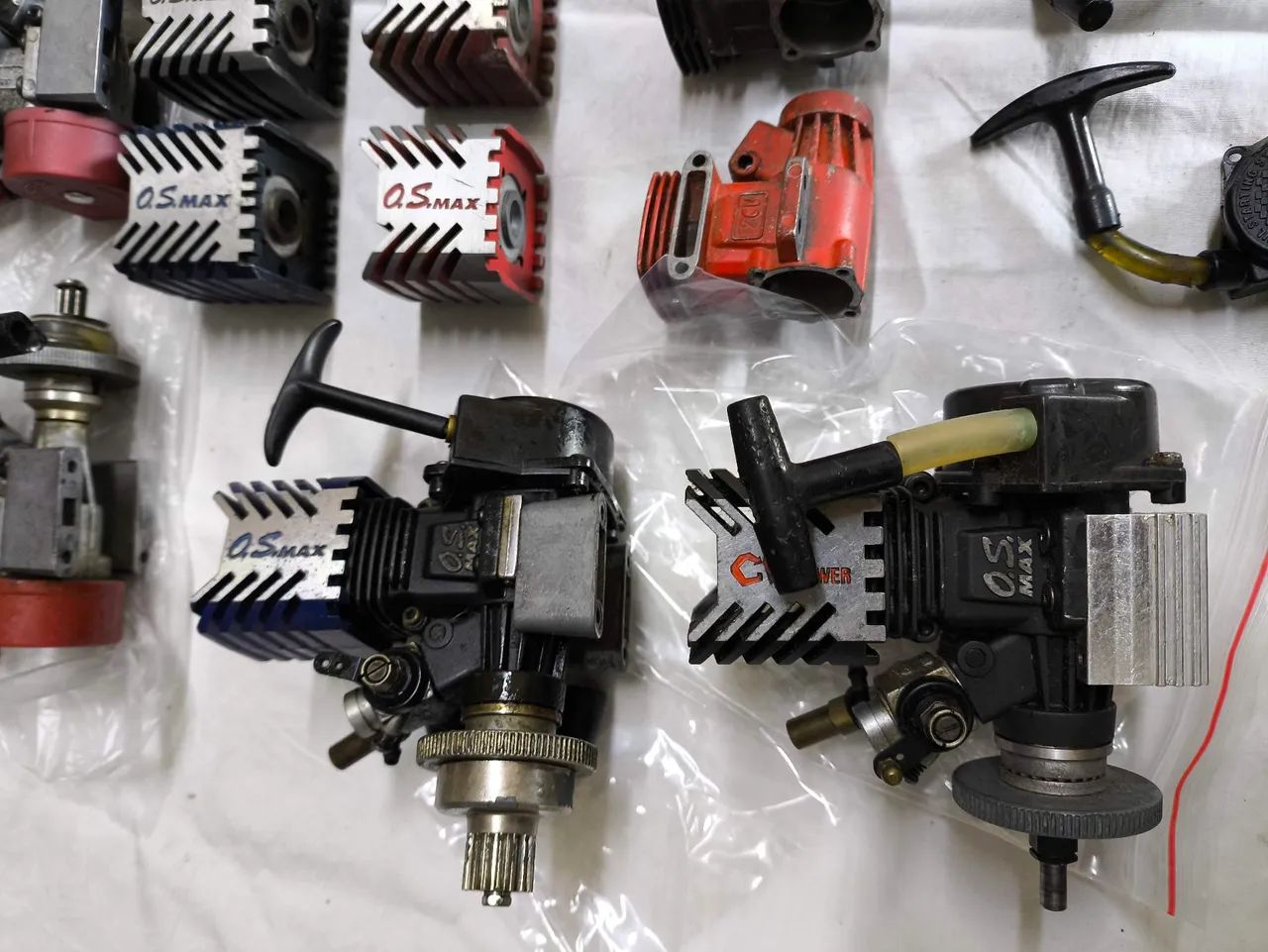AUTOMODELO NITRO MOTORES O.S. ENGINES  MAX POWER + ACERVO DE PEÇAS - Foto 3