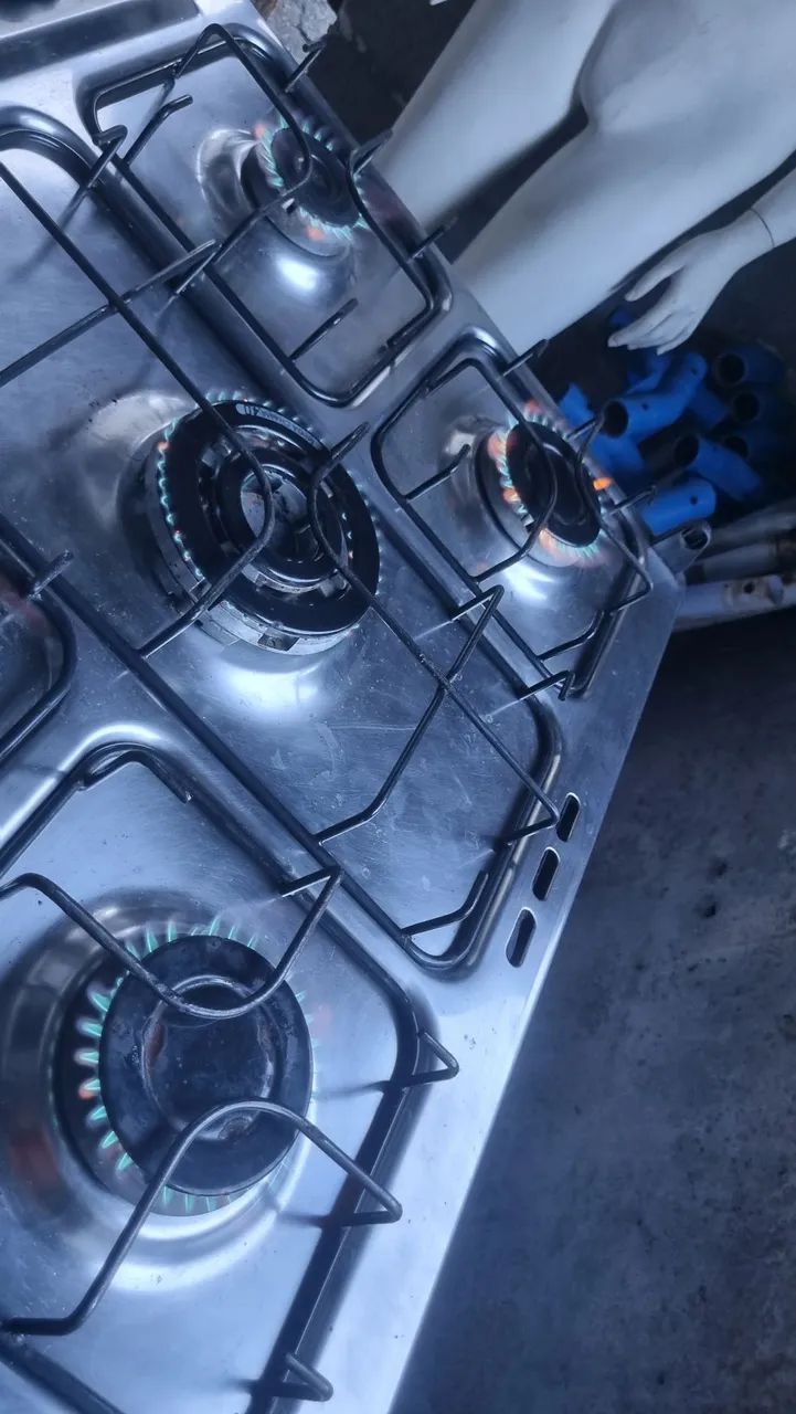 Vendo fogão de 5 bocas funcionando perfeitamente tudo  - Foto 2