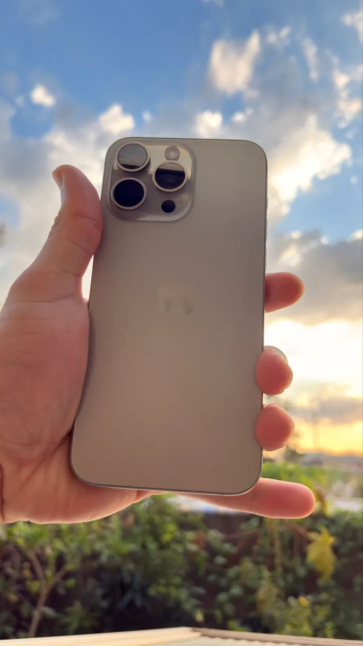 Iphone 15 Pro Max 256GB Cinza Titanium - Foto 3