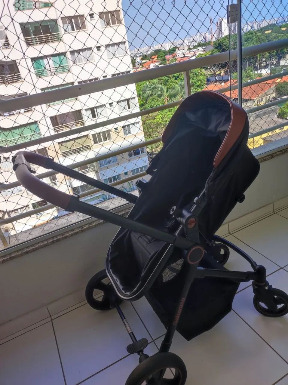 Carrinho de bebê e bebê conforto Galzerano 