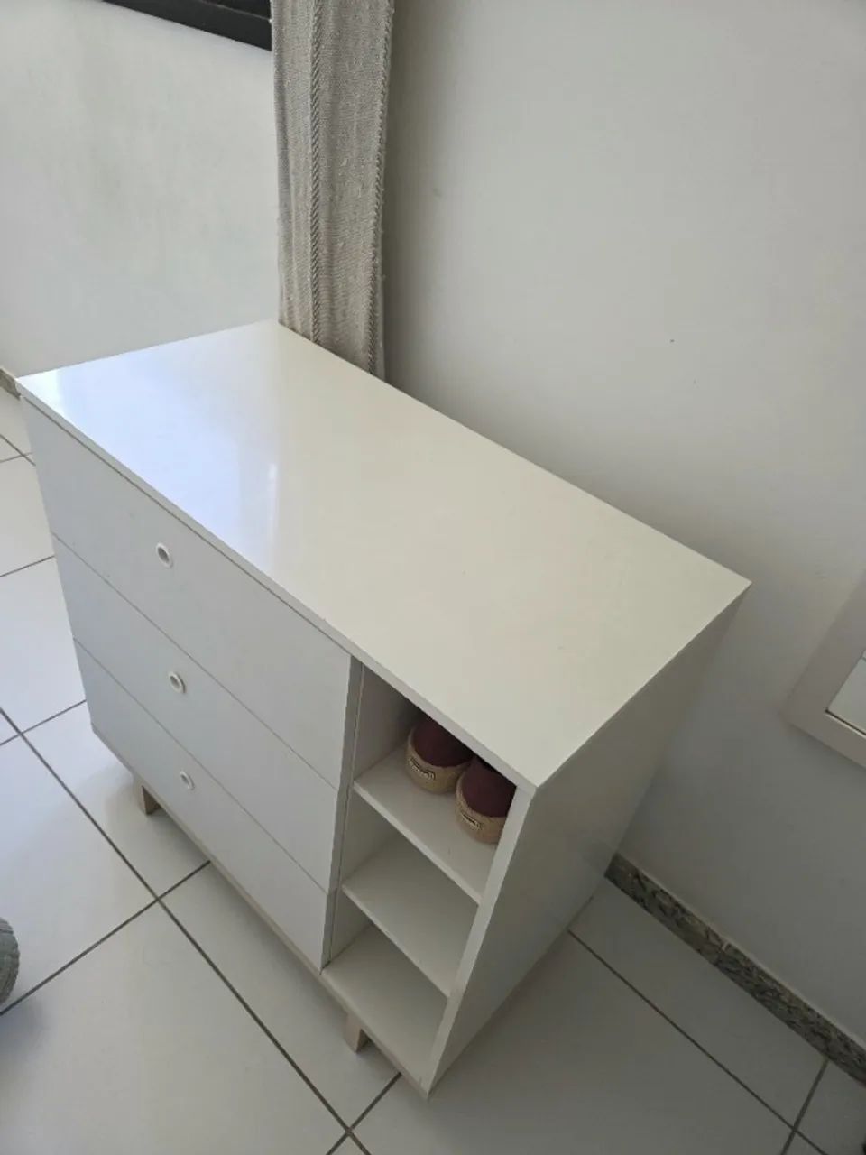 Cômoda Multiuso 3 Gavetas com Nicho Lateral Branca - Foto 3