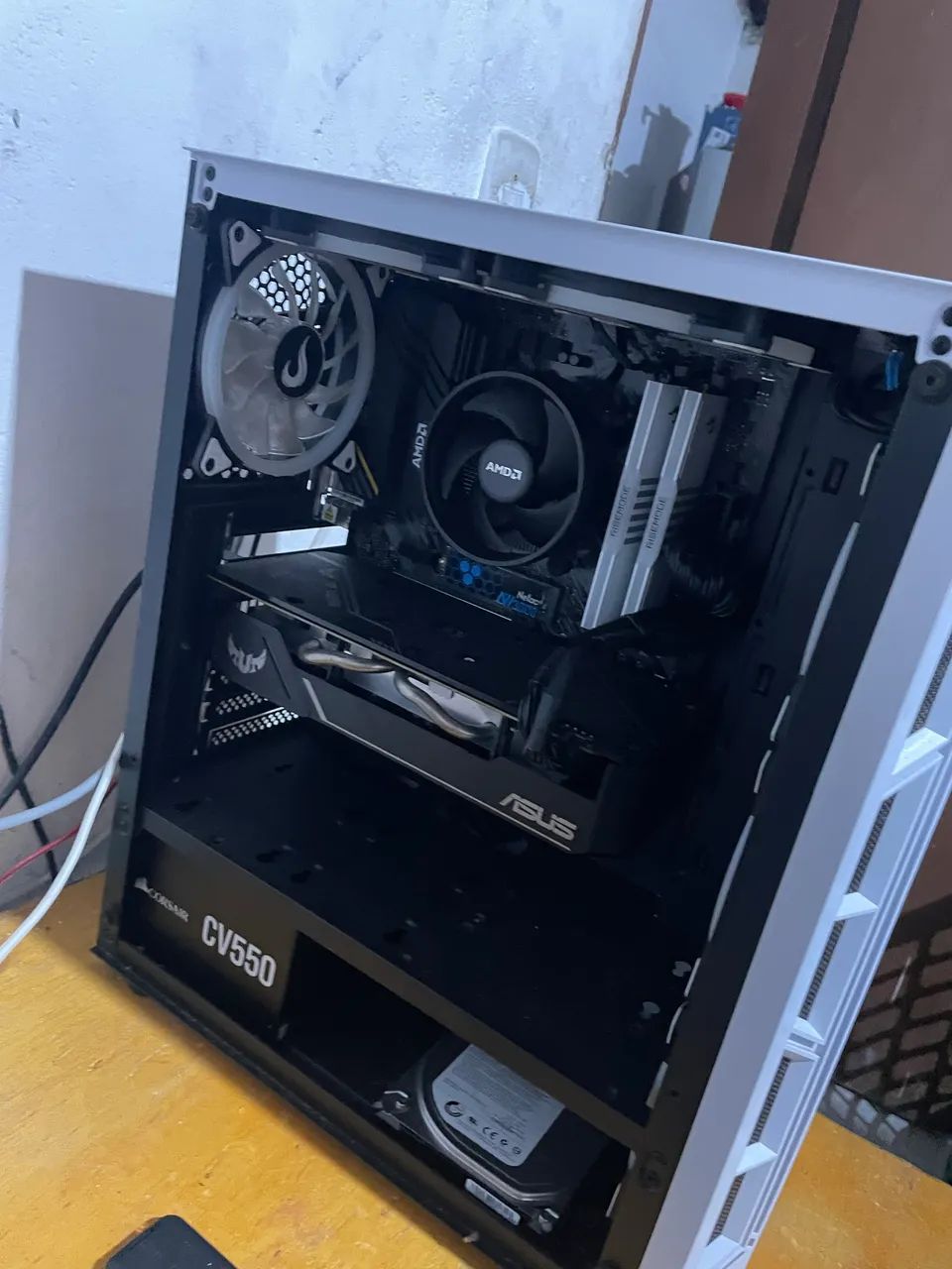 Computador e Monitor 