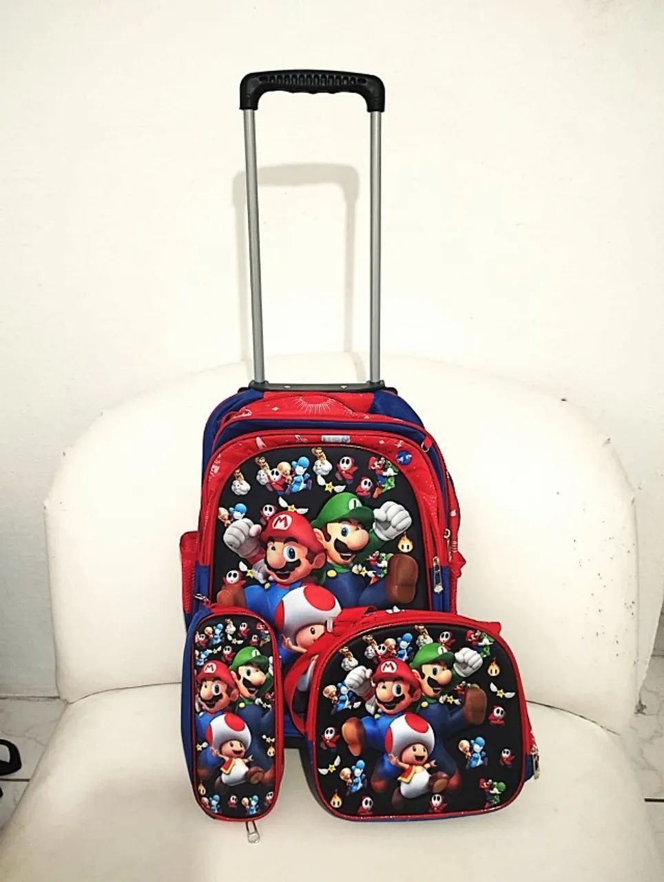 Mochila Escolar infantil com rodas + lancheira e estojo