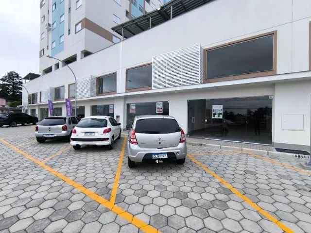 Sala nova 156m² próxima ao centro de Criciúma bastante estacionamento ACEITA parcelamento  - Foto 4