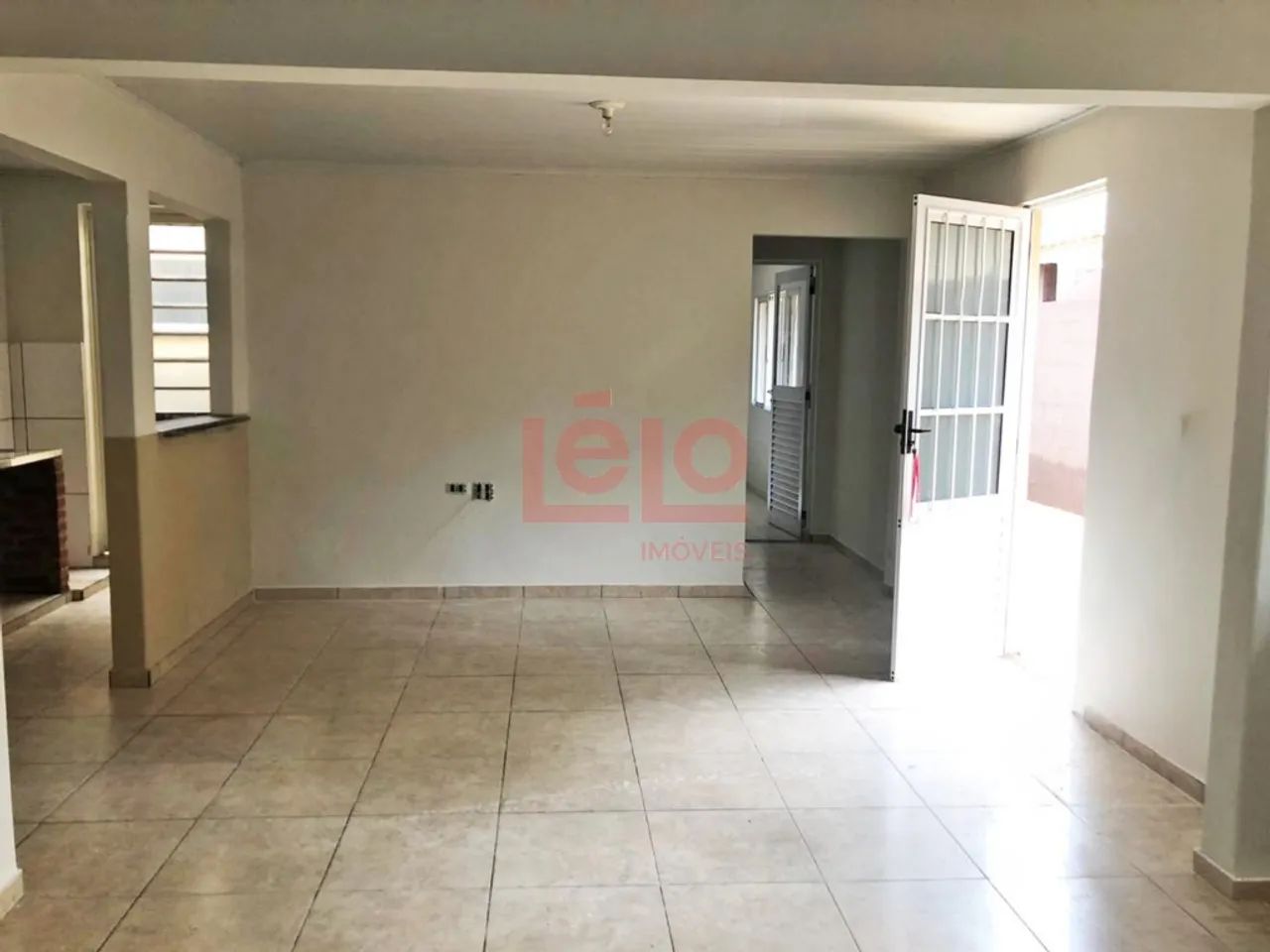 Casa para alugar em Maringa no Conjunto Hermann Moraes Barros com 1 quarto, mobiliada e co