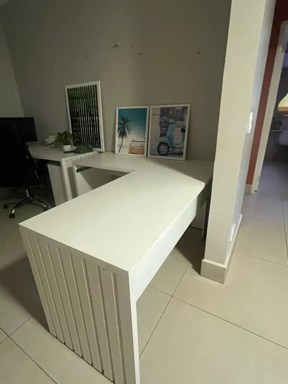 Mesa de estudos e trabalho - Foto 3