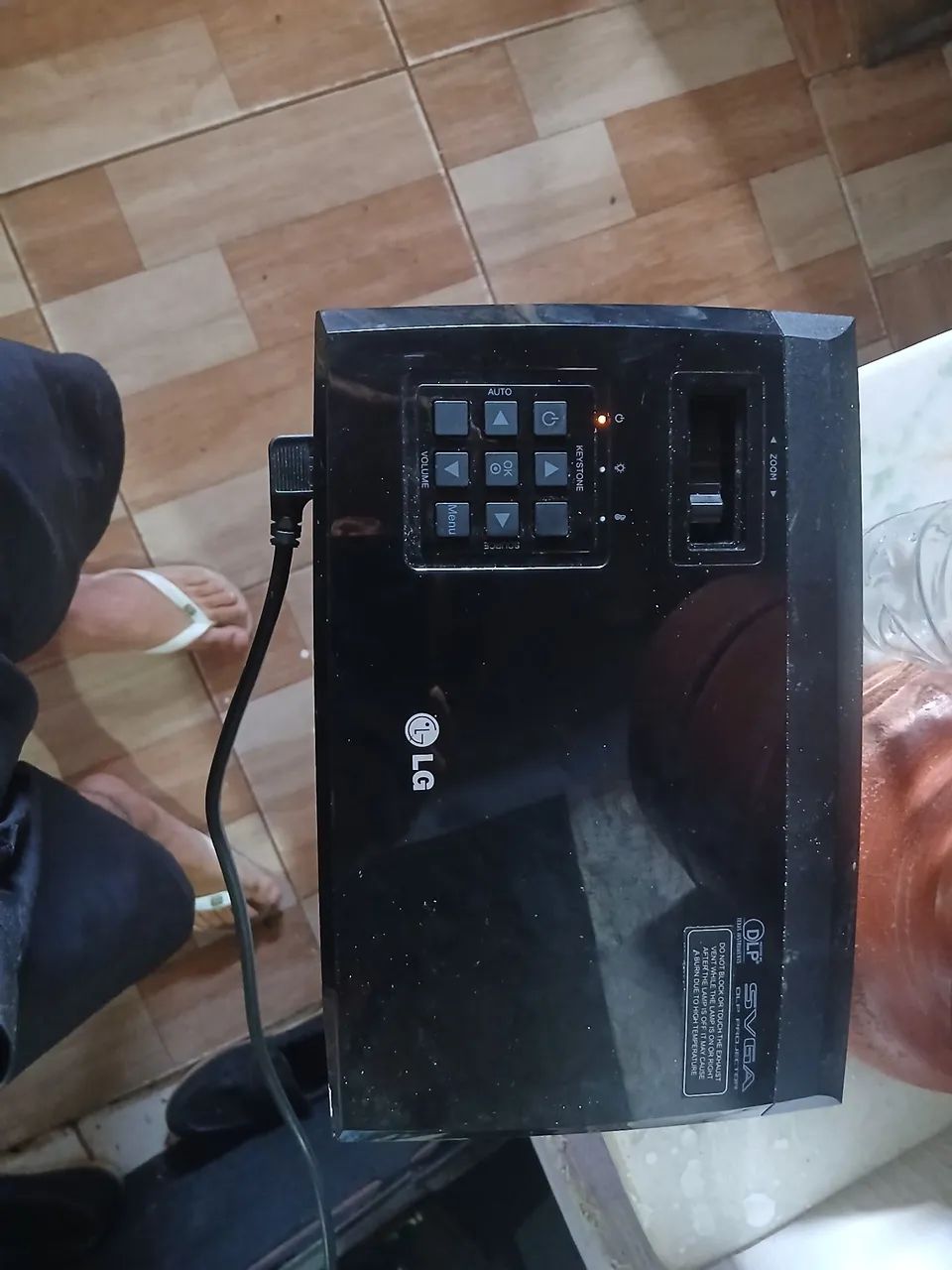 Projetor LG funcionando 