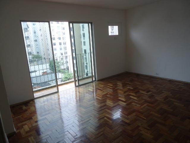 Apartamento 2 quartos na Rua Senador Muniz Freire com garagem