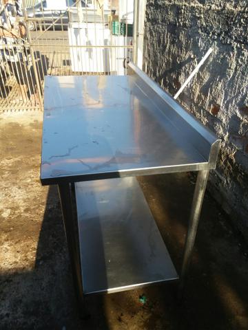 Mesa toda em inox 0.60x1.20 com encosto parede