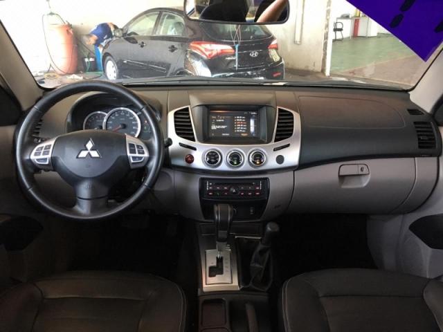 MITSUBISHI L200 TRITON 3.5 HPE 4X4 CD 2016 - Foto 4
