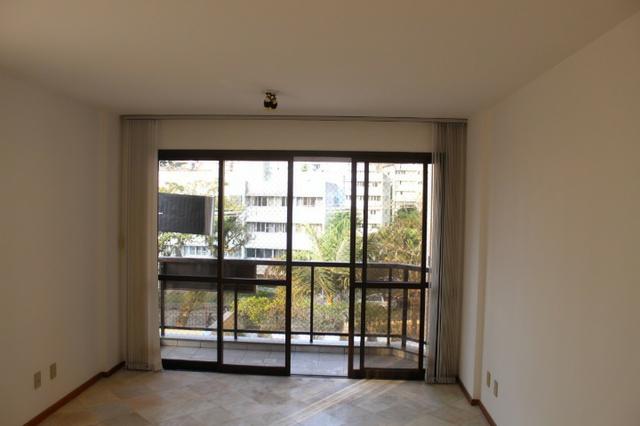 18317 - Apartamento com 3 dormitórios, sendo 1 suíte - 95 m²Centro - Foto 17