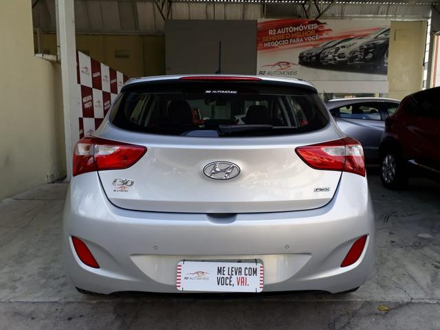 Hyndai 2013 i30 1.6 Automatico nova versão completo impecável apenas 32000km - Foto 5