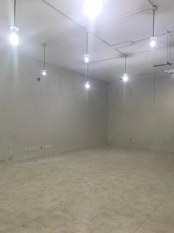 Alugo imóvel com 650m2 na R. Pinto Madeira 437 em frente a unimed - Foto 4