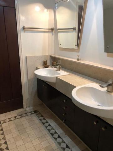 Excelente Casa de Cond. Fechado em Lagoa Nova de 4 suítes de 450m² e 4 Vagas de Garagem - Foto 12