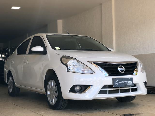 Nissan Versa 1.6 S Completo, impecável, só Brasília
