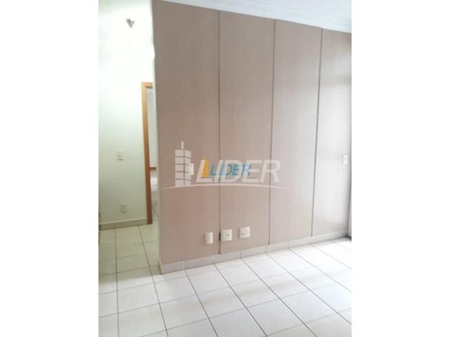 Apartamento à venda com 1 dormitórios em Centro, Uberlandia cod:24414 - Foto 2
