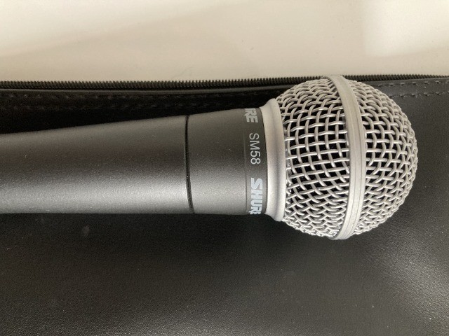 Microfone Shure SM58 com fio e bag parcelado em até 18x