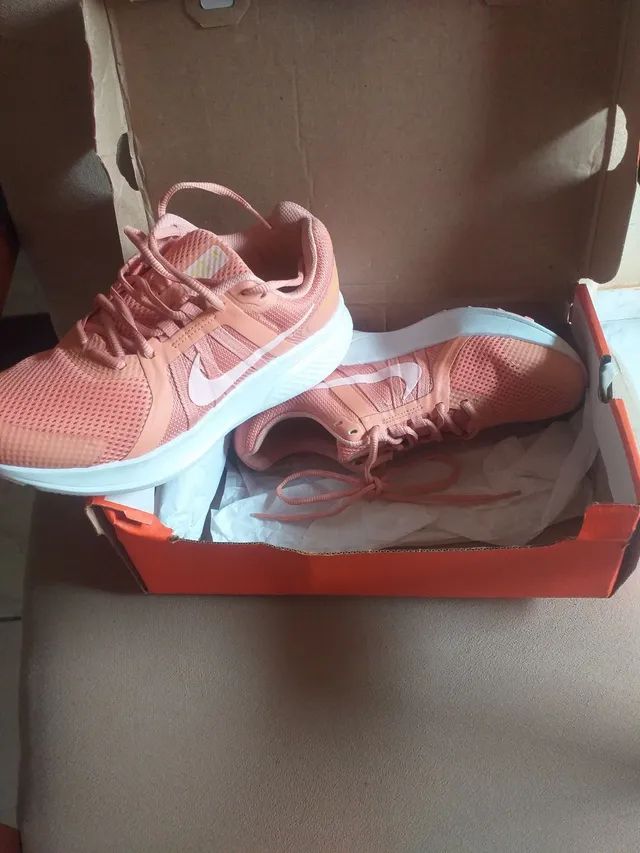 Nike cheap peach color