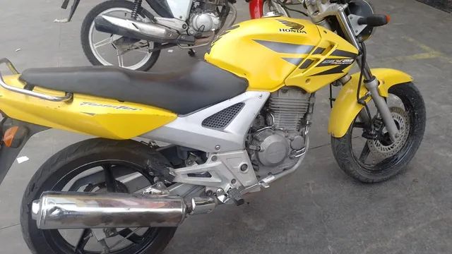 Honda cbx 250 twister,2008, amarela, r$ 6.500 em Brasil