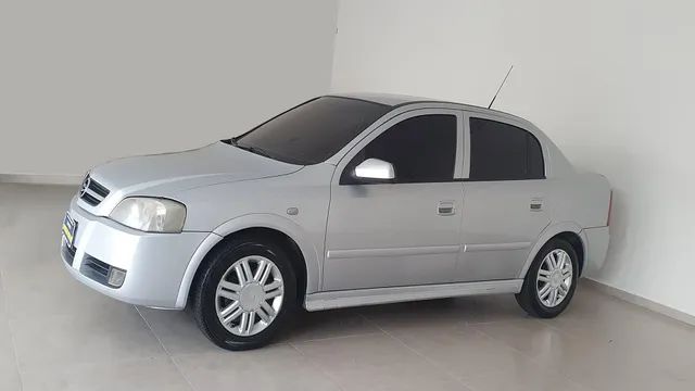 Astra Sedan Atractive 4P. em Ribeirão Preto Flex 09/09 Prata