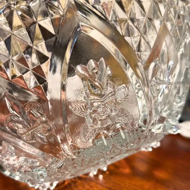 Saladeira em vidro prensado. - Foto 6