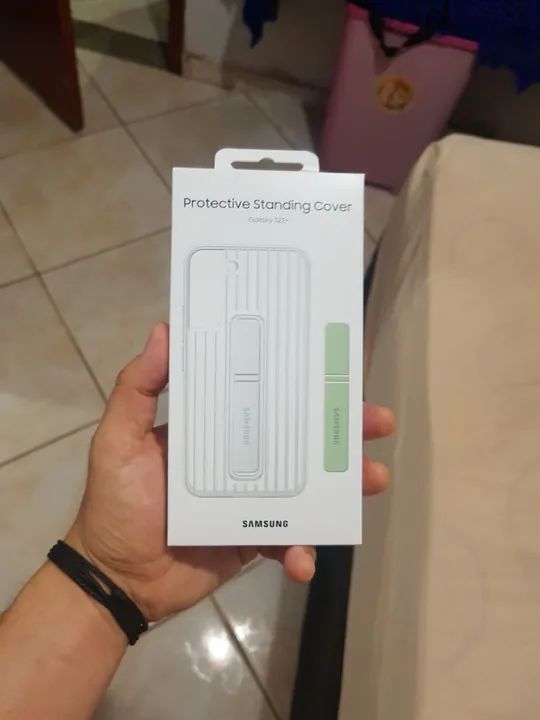 Capa do S22 Plus ORIGINAL da Samsung (Troco por carregador Samsung de 45W novo)