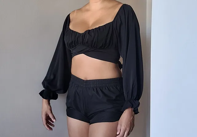 Cropped Shein Preta