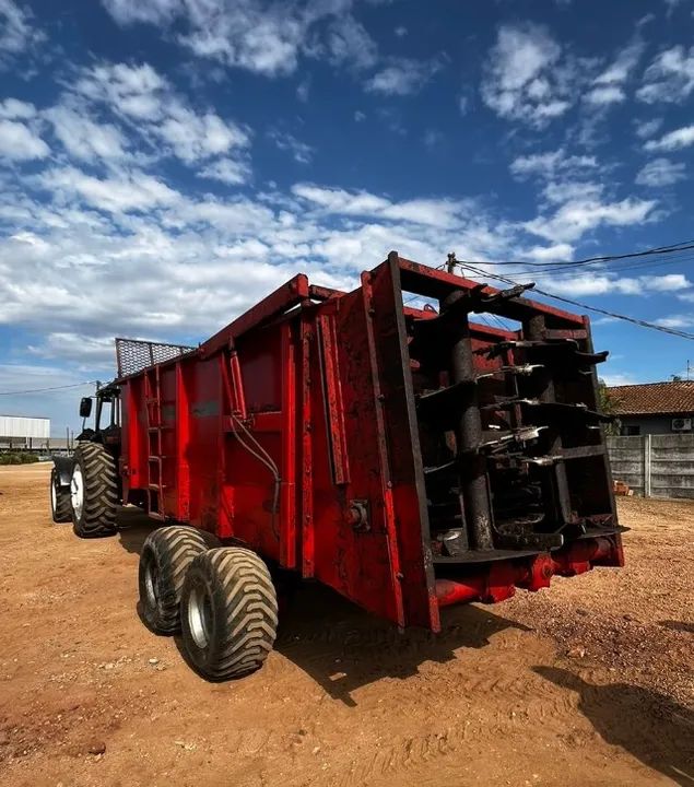 Carreta distribuidora de esterco sólido - Foto 4