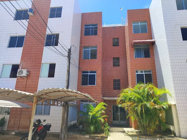 Vende-se apto cond. Sampaio Correia . Com 2 quartos R$ .120reais