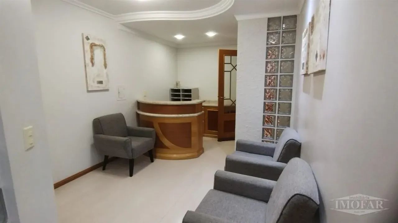 Excelente Sala Comercial dividida em 3 escritórios, conta também com; recepção, copa/cozin - Foto 2