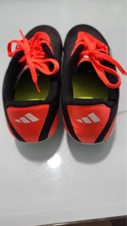 Chuteiras de Futebol Adidas - Tamanho 39 - Foto 6