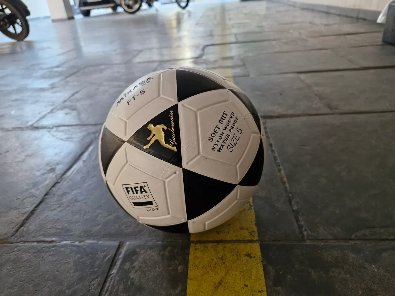 Bola de Futevilei Mikasa FT-5 Oficial
